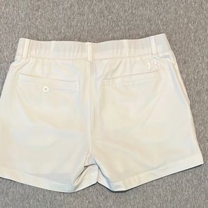 Size 4 Under Armour golf shorts